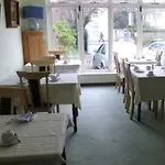 Acton Lodge Guesthouse 3*