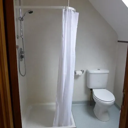 فندق مبيت وإفطار Acton 3*