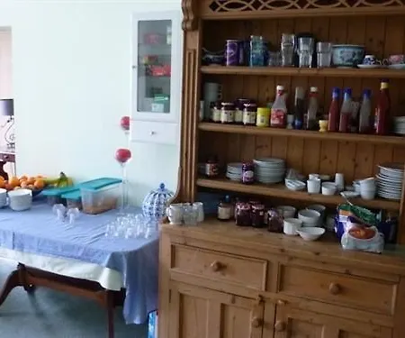 Acton Lodge Guesthouse 3*