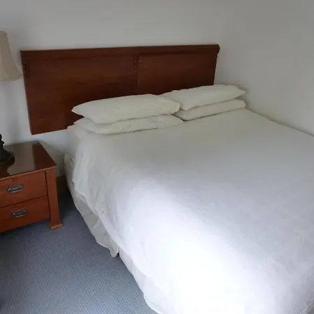 Acton Bed and Breakfast Κορκ
